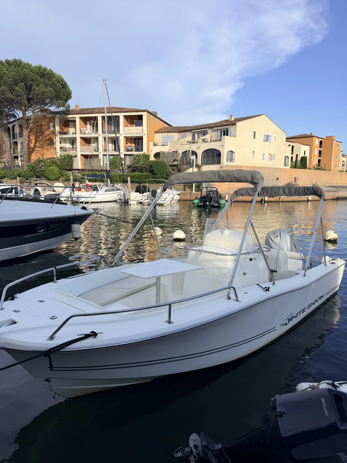 KELT MARINE WHITE SHARK 225