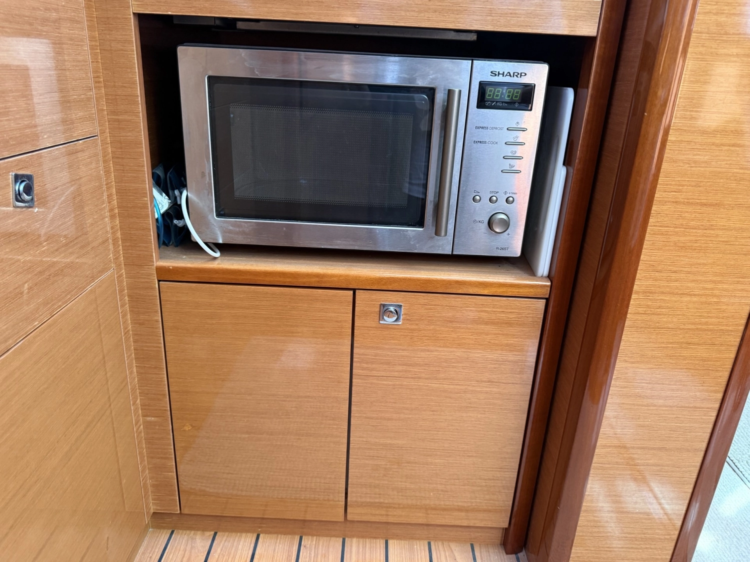 JEANNEAU PRESTIGE 42 S