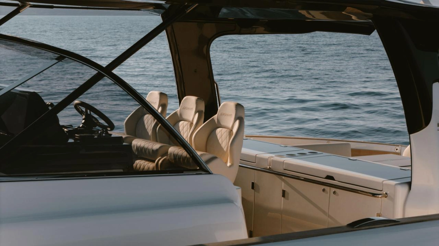SOLARIS POWER 52