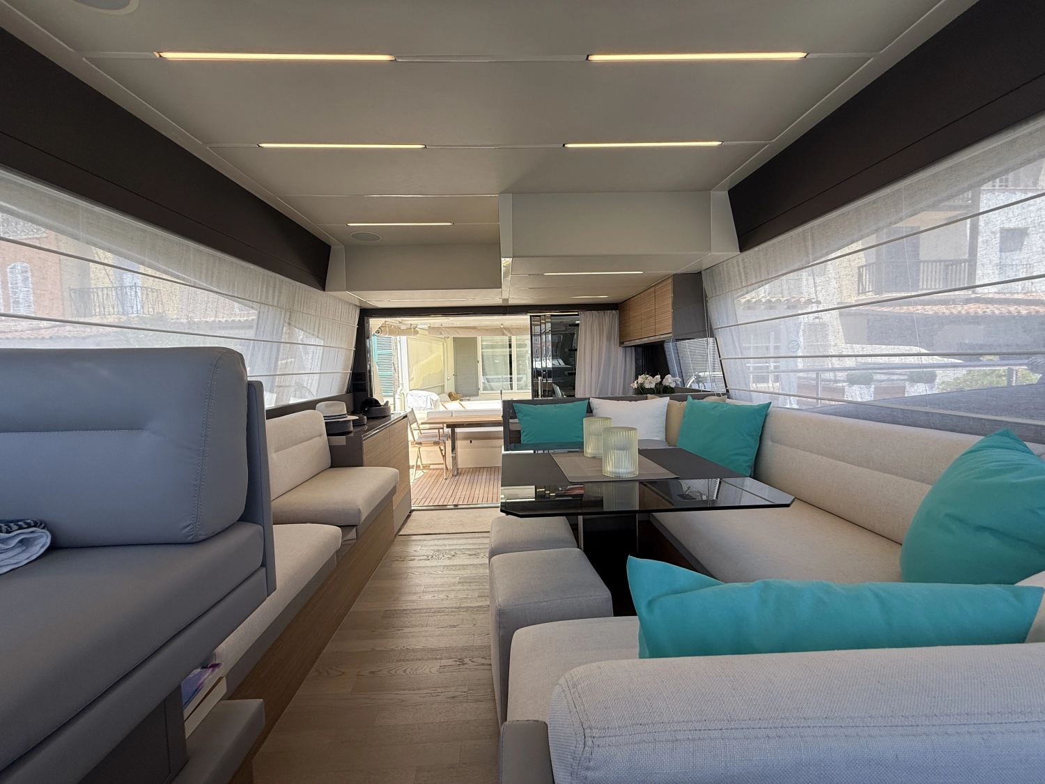 FERRETTI YACHTS 450