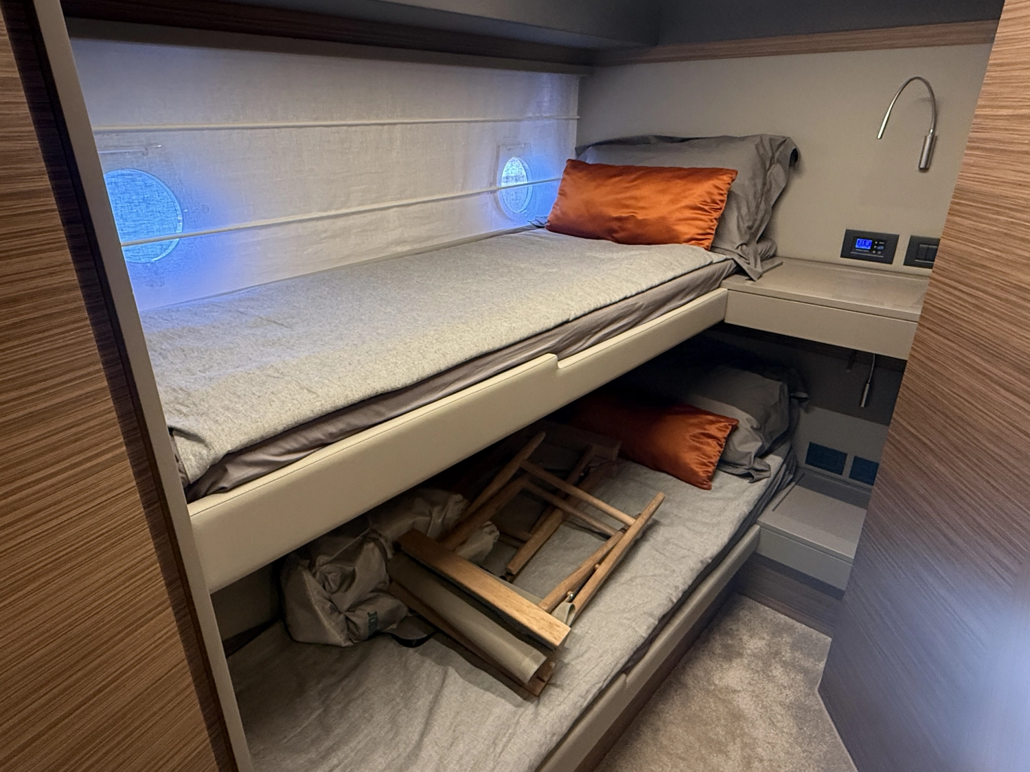 FERRETTI YACHTS 450