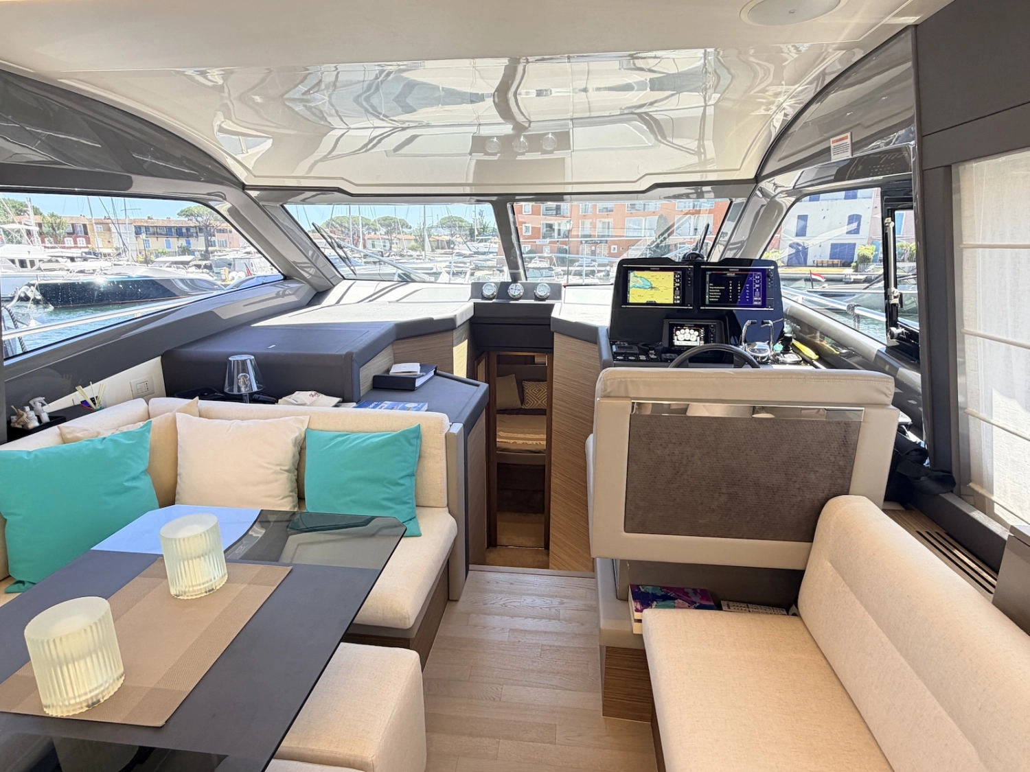 FERRETTI YACHTS 450