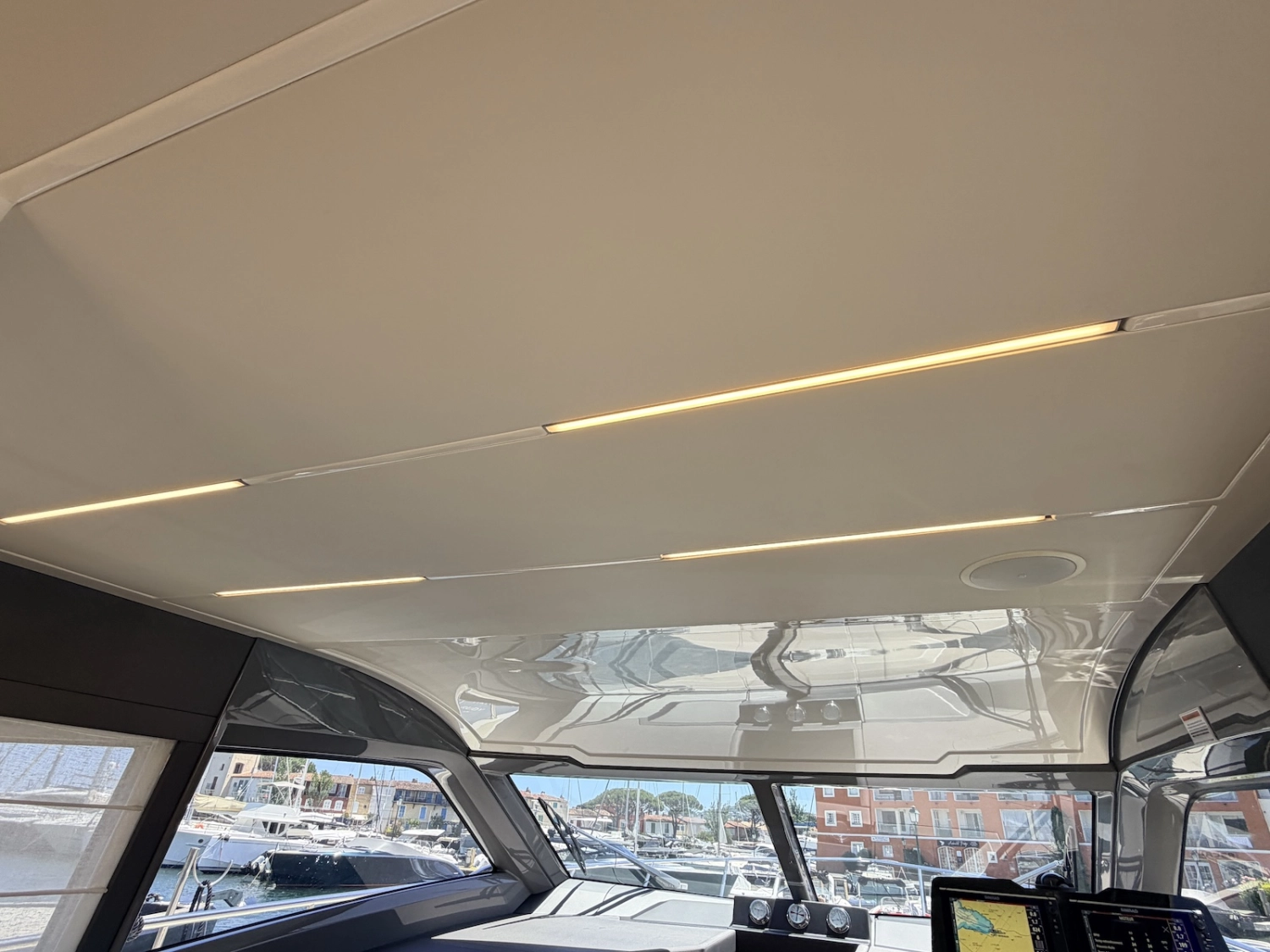 FERRETTI YACHTS 450