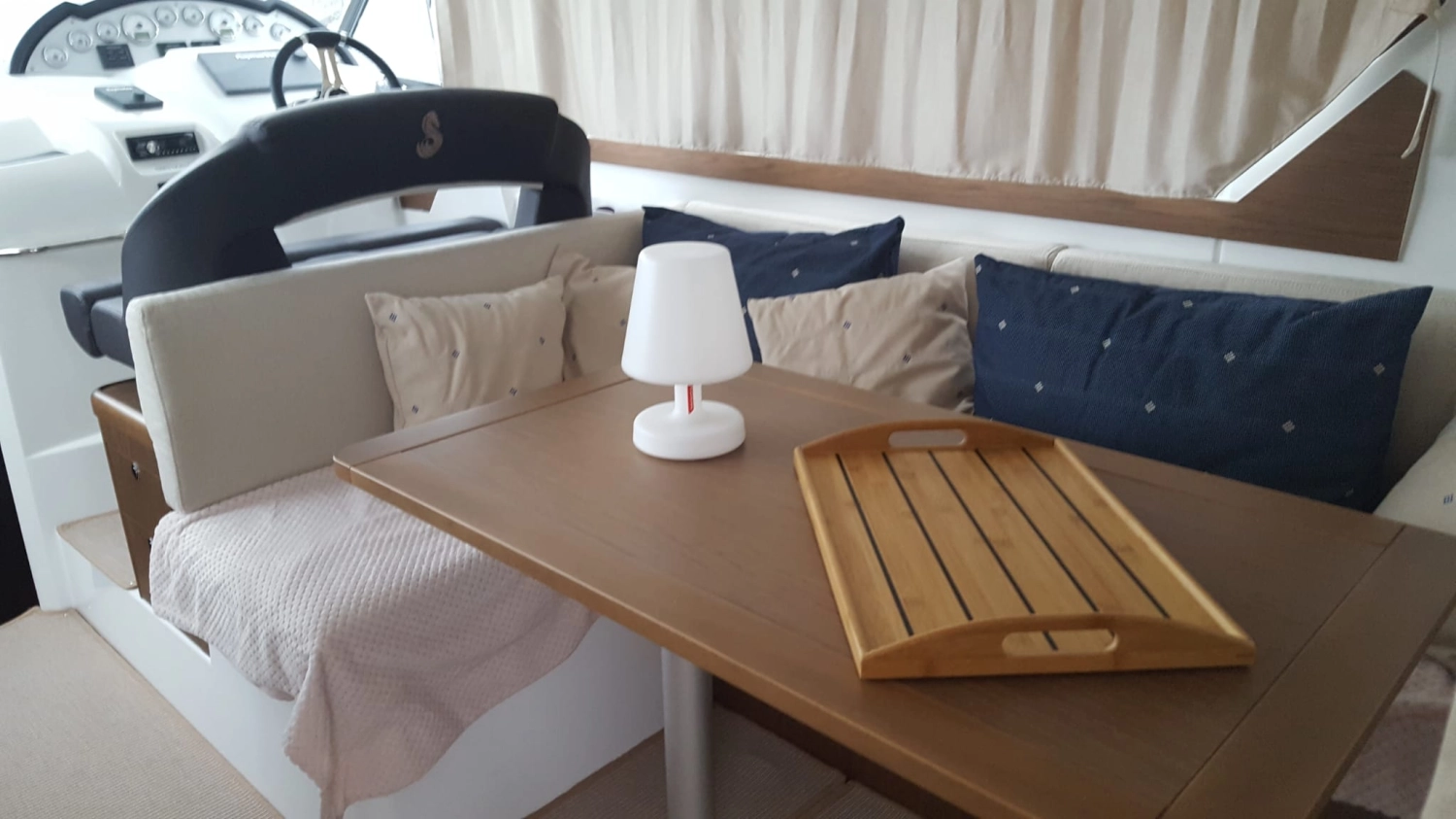 BENETEAU ANTARES 36 FLY