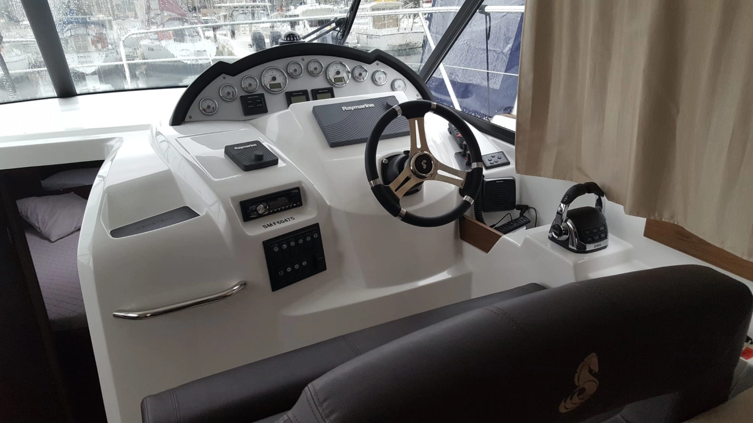 BENETEAU ANTARES 36 FLY