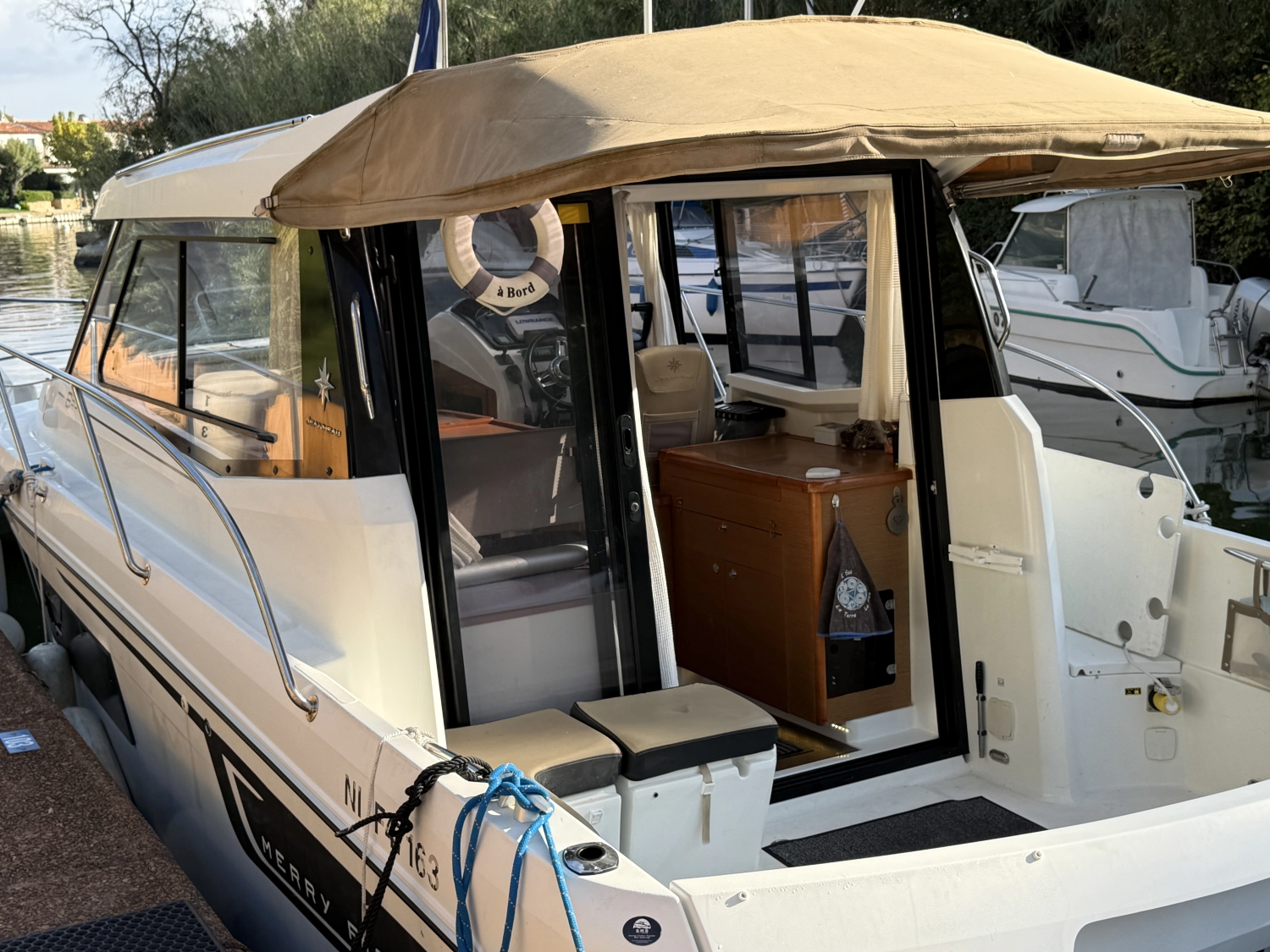 JEANNEAU MERRY FISHER 855
