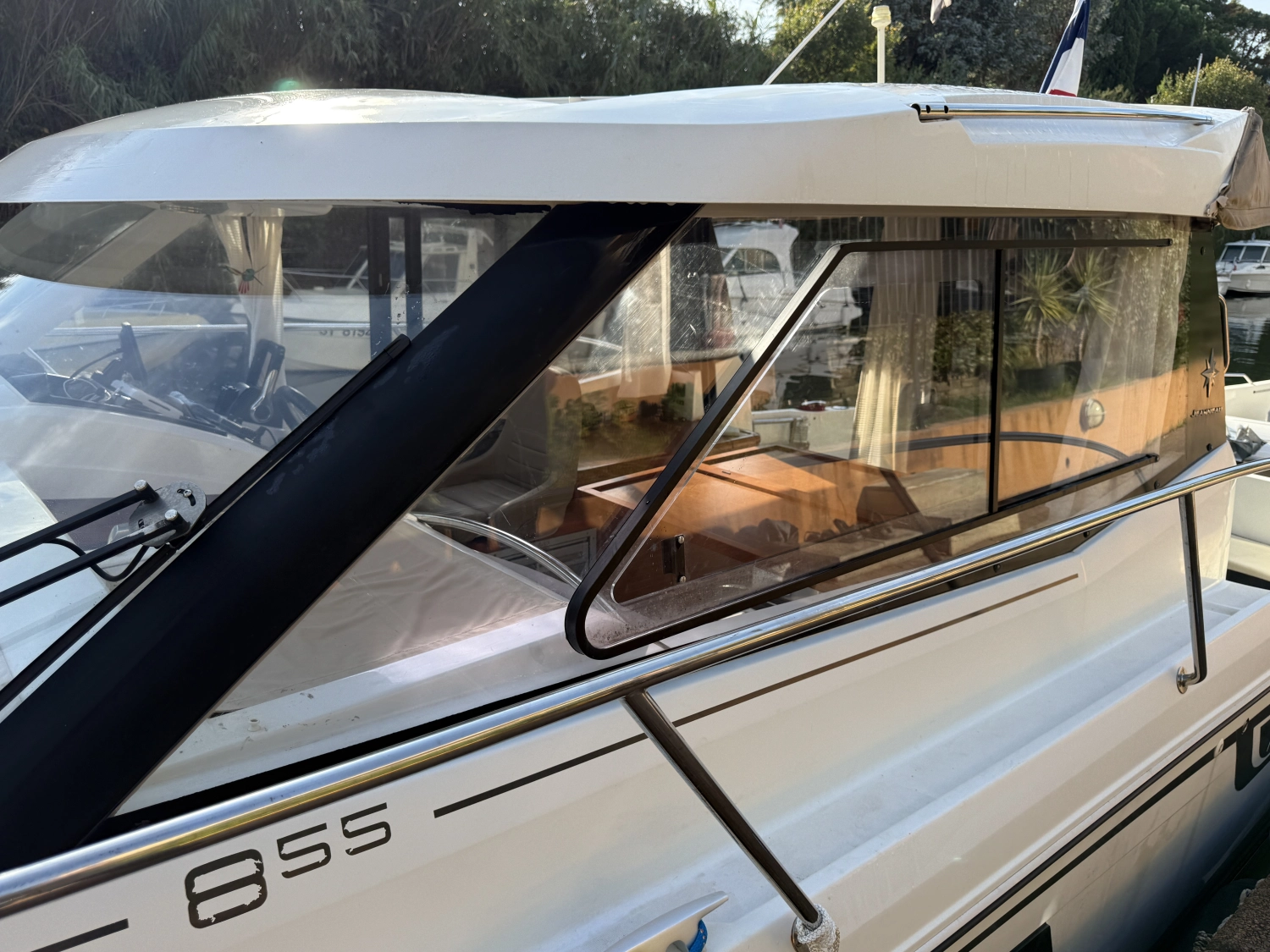 JEANNEAU MERRY FISHER 855
